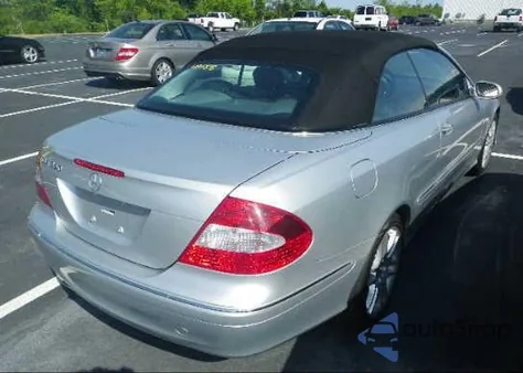 2009 Mercedes-Benz Clk350 z USA, uszkodzony, nr VIN WDBTK56F89T105007